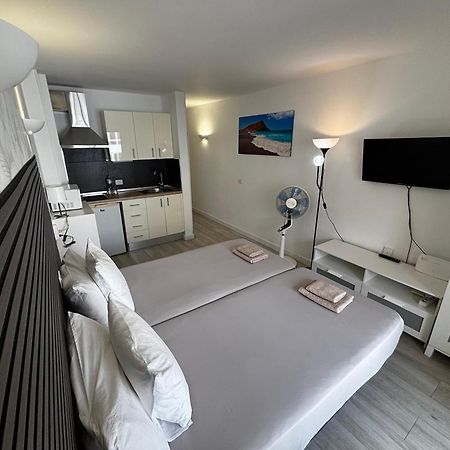 Cozy Studio In Los Cristianos Beach Free Wifi 아로나 외부 사진