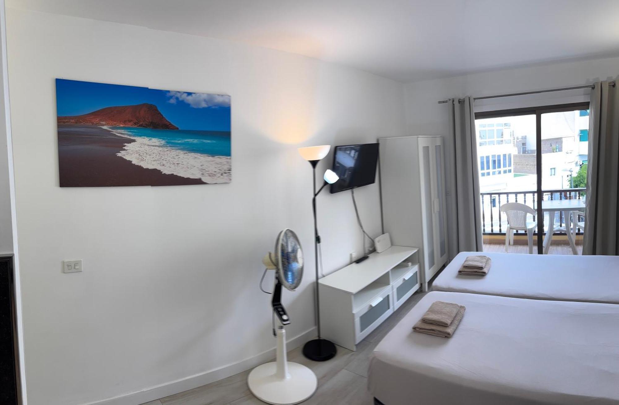 Cozy Studio In Los Cristianos Beach Free Wifi 아로나 외부 사진