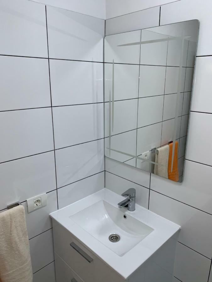 Cozy Studio In Los Cristianos Beach Free Wifi 아로나 외부 사진
